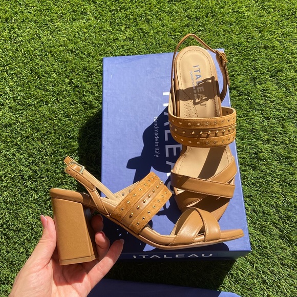 NEW Soldani Studded Slingback Sandal in the box - Picture 2 of 7